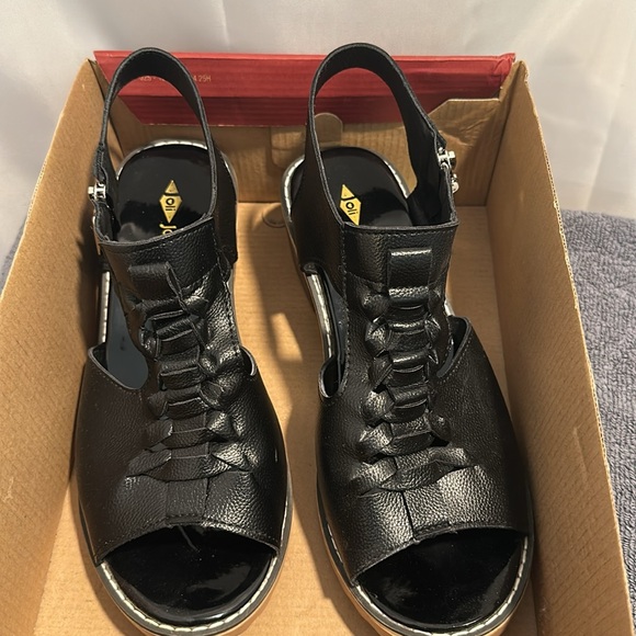 JoliMall Shoes - Comfort Black Women's Sandals EUC Size 10